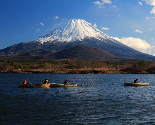 Canoë-kayak sur le Lac Shōji.